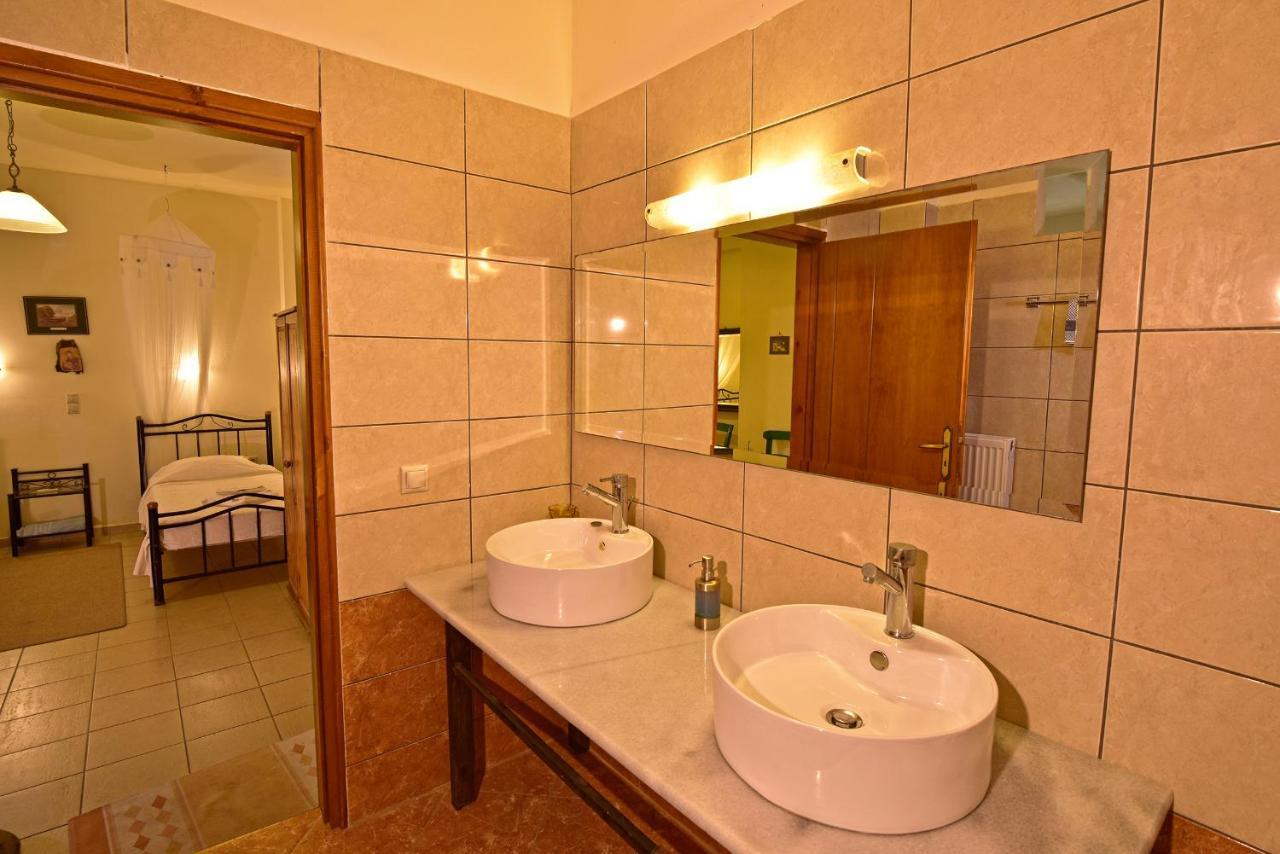 Olive Farm Villa Agia Marina  ภายนอก รูปภาพ
