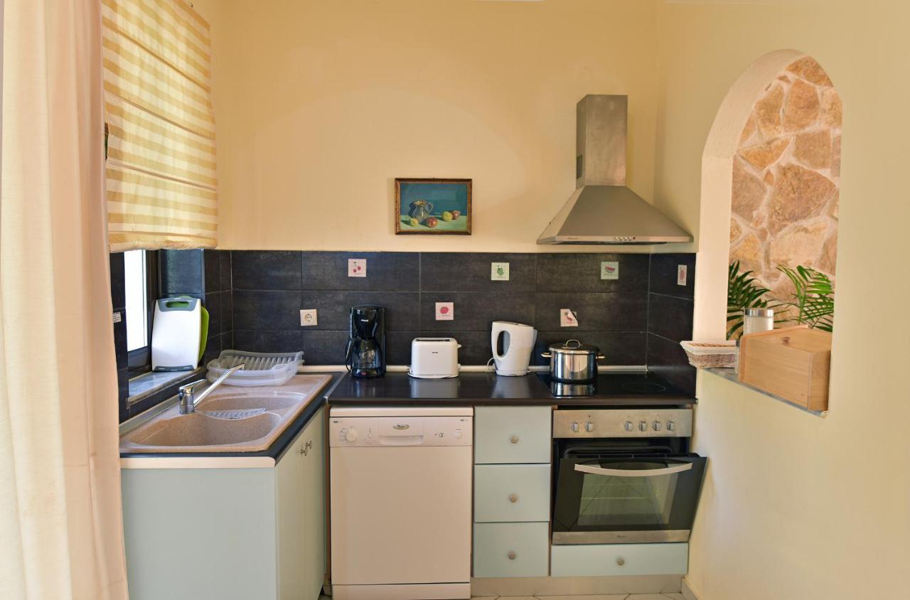 Olive Farm Villa Agia Marina  ภายนอก รูปภาพ