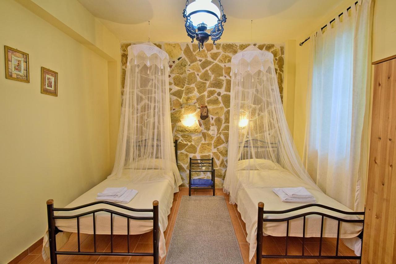 Olive Farm Villa Agia Marina  ภายนอก รูปภาพ