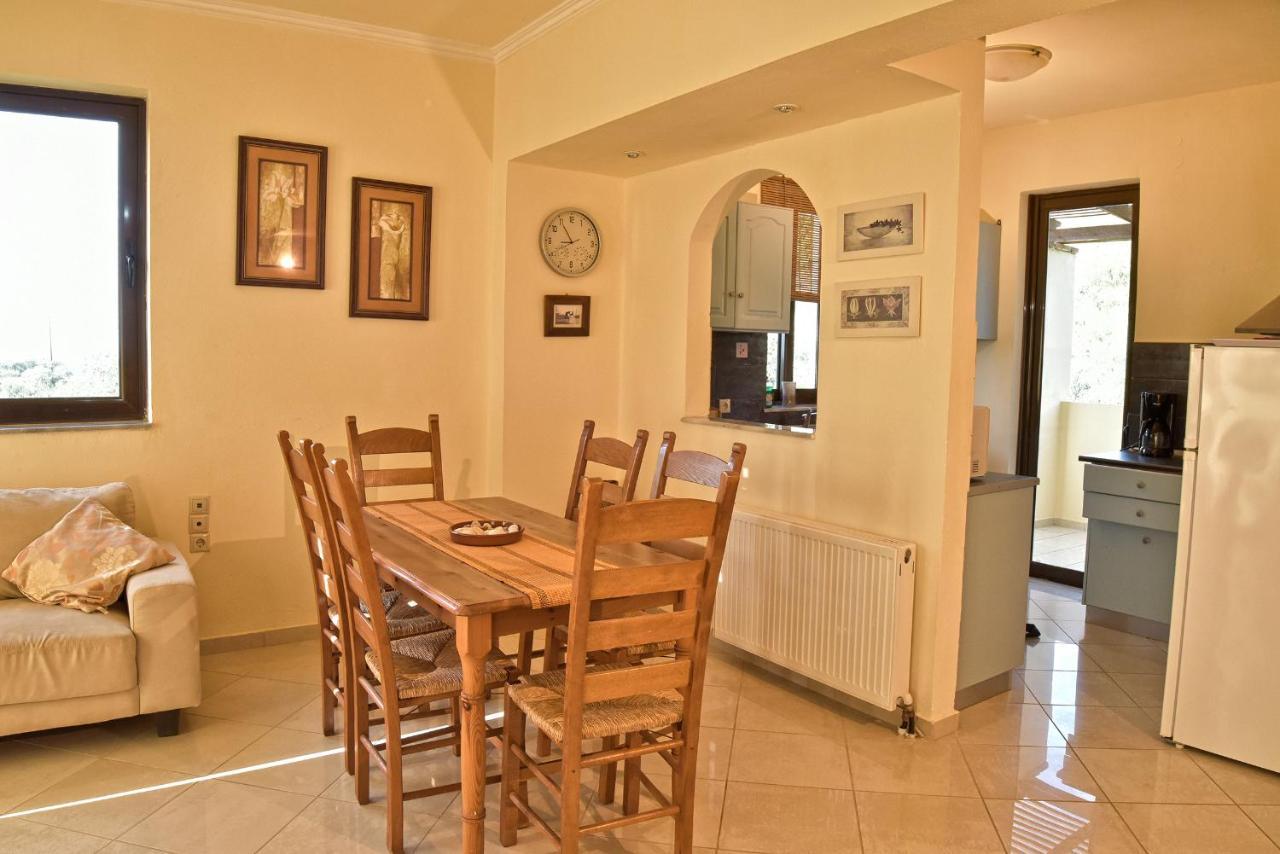 Olive Farm Villa Agia Marina  ภายนอก รูปภาพ