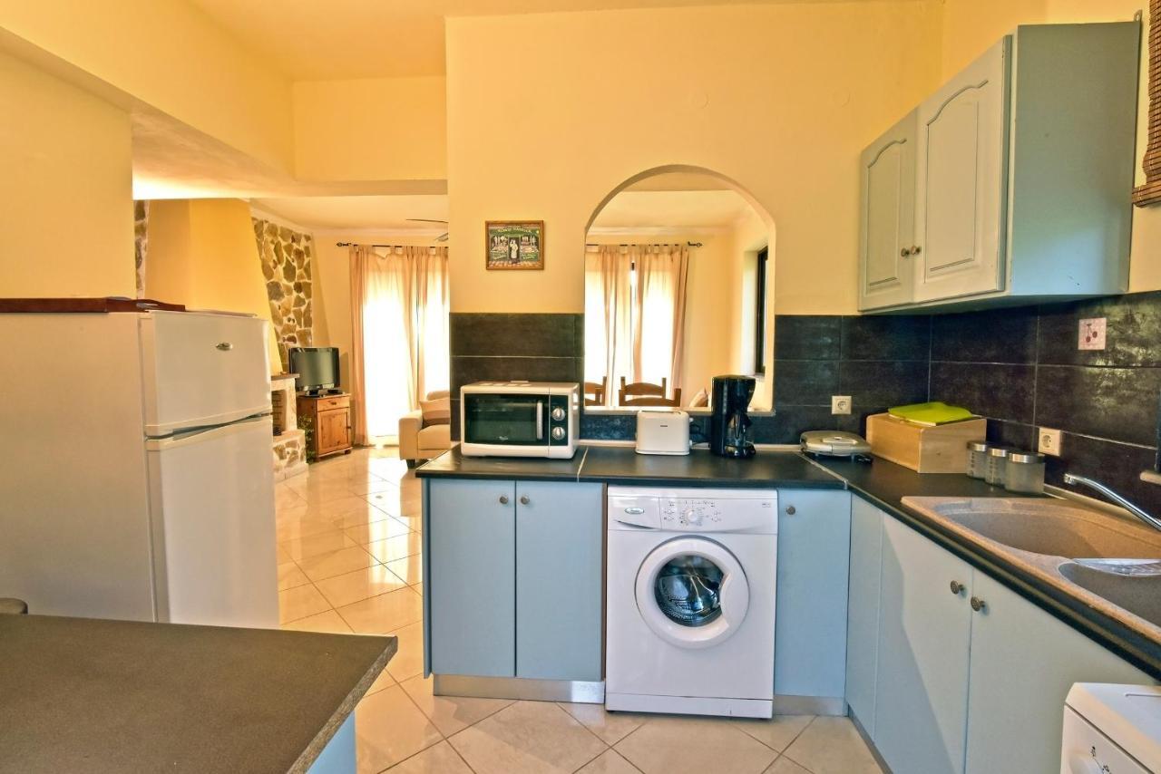 Olive Farm Villa Agia Marina  ภายนอก รูปภาพ