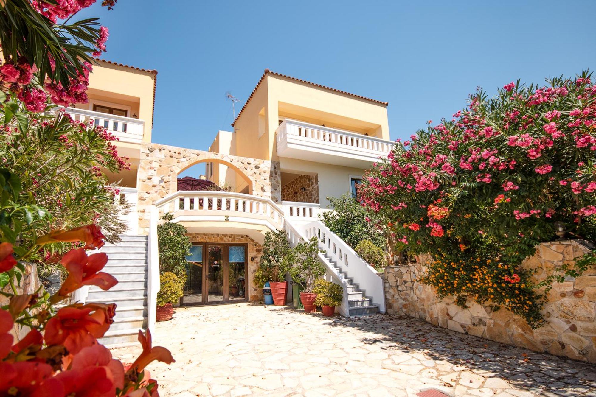 Olive Farm Villa Agia Marina  ภายนอก รูปภาพ